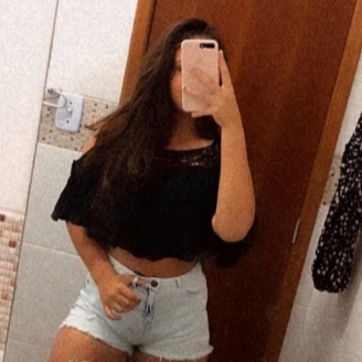 Mia S.